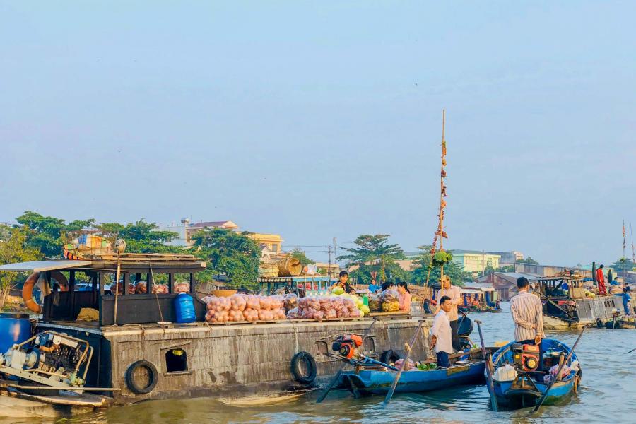 Biking Tour Mekong Delta Cai Be, Tra Vinh, Can Tho 4 Days
